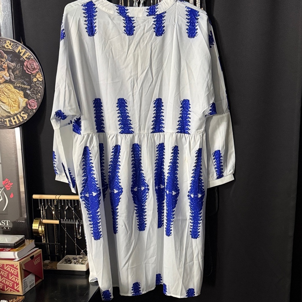 Blue and White Embroidered Dress - Picture 6 of 6